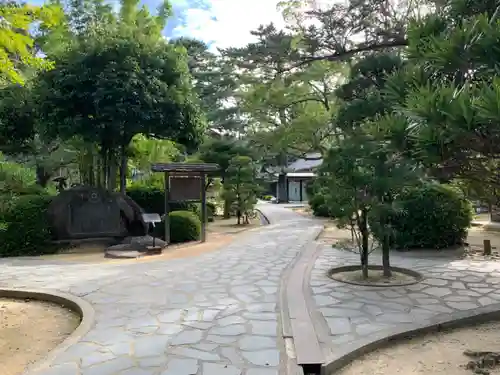 松陰神社の建物その他