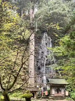 羽黒山五重塔(出羽三山神社)の{uncategorized: "未分類", other: "その他", undefined: "問題あり", building: "その他建物", grave: "お墓", sacred_gate: "鳥居", guardian: "狛犬", statue: "像", buddha: "仏像", history: "歴史", nature: "自然", garden: "庭園", animal: "動物", pagoda: "塔", temizu: "手水舎", mountain_gate: "山門・神門", sanctuary: "本殿・本堂", subordinate: "末社・摂社", art: "芸術", scenery: "景色", jizo: "地蔵", ema: "絵馬", goshuin: "御朱印", omikuji: "おみくじ", items: "授与品その他", amulet: "お守り", goshuincho: "御朱印帳", eats: "食事", festival: "お祭り", votive_dance: "神楽", shichigosan: "七五三参", wedding: "結婚式", experience: "体験その他", initially: "初詣", around: "周辺", anti_infection: "感染症対策"}