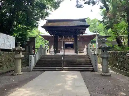 府八幡宮の山門