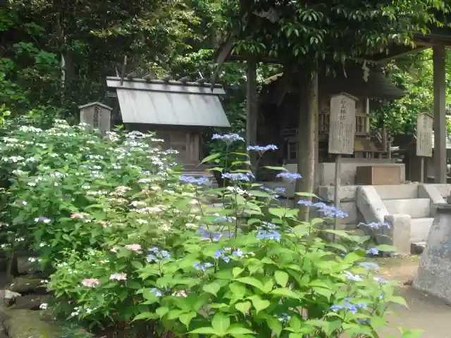 御霊神社の末社・摂社