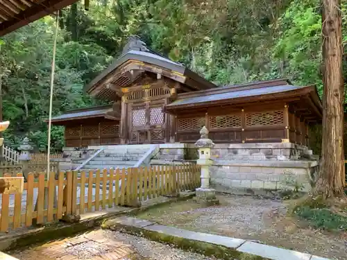 武蔵二宮 金鑚神社の本殿