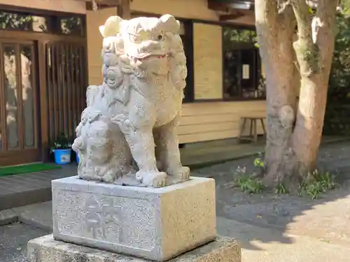 白羽神社の狛犬