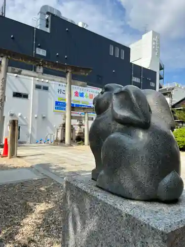 三輪神社の狛犬