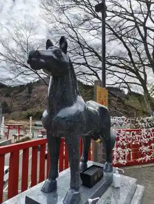 早馬神社の{uncategorized: "未分類", other: "その他", undefined: "問題あり", building: "その他建物", grave: "お墓", sacred_gate: "鳥居", guardian: "狛犬", statue: "像", buddha: "仏像", history: "歴史", nature: "自然", garden: "庭園", animal: "動物", pagoda: "塔", temizu: "手水舎", mountain_gate: "山門・神門", sanctuary: "本殿・本堂", subordinate: "末社・摂社", art: "芸術", scenery: "景色", jizo: "地蔵", ema: "絵馬", goshuin: "御朱印", omikuji: "おみくじ", items: "授与品その他", amulet: "お守り", goshuincho: "御朱印帳", eats: "食事", festival: "お祭り", votive_dance: "神楽", shichigosan: "七五三参", wedding: "結婚式", experience: "体験その他", initially: "初詣", around: "周辺", anti_infection: "感染症対策"}