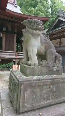 素鵞神社の狛犬
