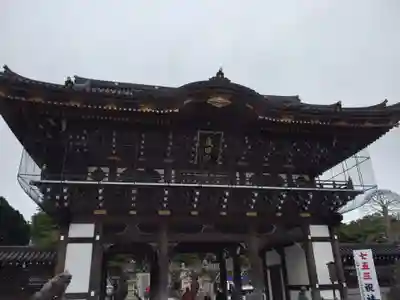 成田山新勝寺の山門・神門