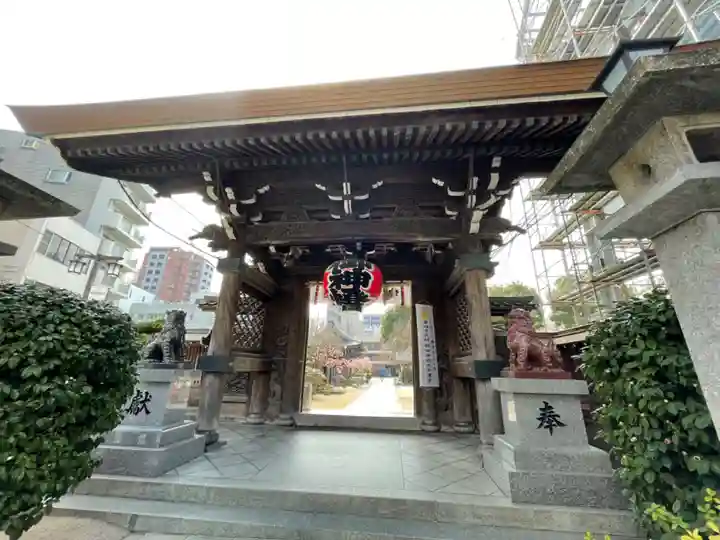 櫛田神社の山門・神門