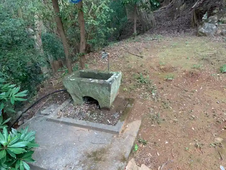 神明宮の手水舎