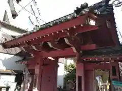 魚籃寺の山門