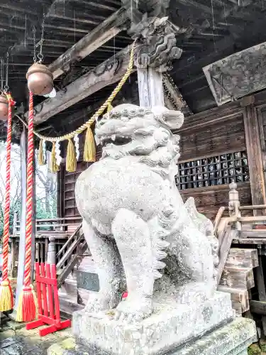 大高山神社の狛犬