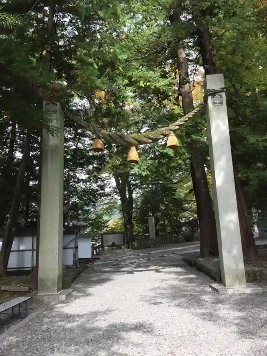 諏訪大社下社秋宮(長野県)