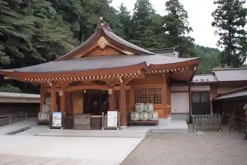 高麗神社の本殿・本堂