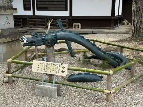 奈良縣護國神社の{uncategorized: "未分類", other: "その他", undefined: "問題あり", building: "その他建物", grave: "お墓", sacred_gate: "鳥居", guardian: "狛犬", statue: "像", buddha: "仏像", history: "歴史", nature: "自然", garden: "庭園", animal: "動物", pagoda: "塔", temizu: "手水舎", mountain_gate: "山門・神門", sanctuary: "本殿・本堂", subordinate: "末社・摂社", art: "芸術", scenery: "景色", jizo: "地蔵", ema: "絵馬", goshuin: "御朱印", omikuji: "おみくじ", items: "授与品その他", amulet: "お守り", goshuincho: "御朱印帳", eats: "食事", festival: "お祭り", votive_dance: "神楽", shichigosan: "七五三参", wedding: "結婚式", experience: "体験その他", initially: "初詣", around: "周辺", anti_infection: "感染症対策"}