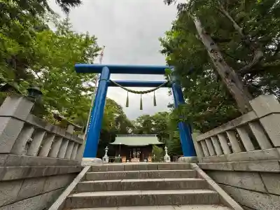 小名浜諏訪神社 ～海の鎮守様～の{uncategorized: "未分類", other: "その他", undefined: "問題あり", building: "その他建物", grave: "お墓", sacred_gate: "鳥居", guardian: "狛犬", statue: "像", buddha: "仏像", history: "歴史", nature: "自然", garden: "庭園", animal: "動物", pagoda: "塔", temizu: "手水舎", mountain_gate: "山門・神門", sanctuary: "本殿・本堂", subordinate: "末社・摂社", art: "芸術", scenery: "景色", jizo: "地蔵", ema: "絵馬", goshuin: "御朱印", omikuji: "おみくじ", items: "授与品その他", amulet: "お守り", goshuincho: "御朱印帳", eats: "食事", festival: "お祭り", votive_dance: "神楽", shichigosan: "七五三参", wedding: "結婚式", experience: "体験その他", initially: "初詣", around: "周辺", anti_infection: "感染症対策"}