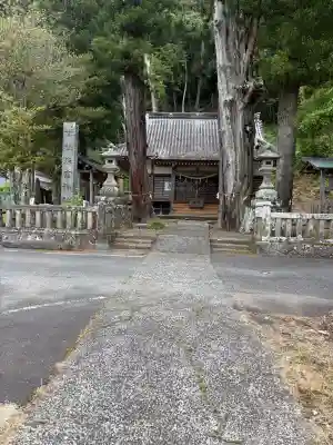 来宮神社の{uncategorized: "未分類", other: "その他", undefined: "問題あり", building: "その他建物", grave: "お墓", sacred_gate: "鳥居", guardian: "狛犬", statue: "像", buddha: "仏像", history: "歴史", nature: "自然", garden: "庭園", animal: "動物", pagoda: "塔", temizu: "手水舎", mountain_gate: "山門・神門", sanctuary: "本殿・本堂", subordinate: "末社・摂社", art: "芸術", scenery: "景色", jizo: "地蔵", ema: "絵馬", goshuin: "御朱印", omikuji: "おみくじ", items: "授与品その他", amulet: "お守り", goshuincho: "御朱印帳", eats: "食事", festival: "お祭り", votive_dance: "神楽", shichigosan: "七五三参", wedding: "結婚式", experience: "体験その他", initially: "初詣", around: "周辺", anti_infection: "感染症対策"}