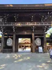 寒川神社の山門