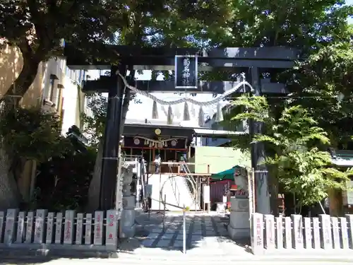 菊名神社の鳥居