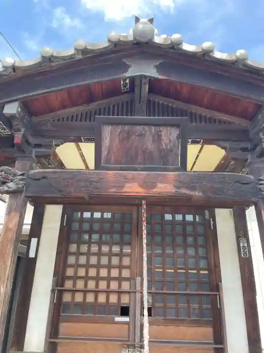 宇佐稲荷大明神の{uncategorized: "未分類", other: "その他", undefined: "問題あり", building: "その他建物", grave: "お墓", sacred_gate: "鳥居", guardian: "狛犬", statue: "像", buddha: "仏像", history: "歴史", nature: "自然", garden: "庭園", animal: "動物", pagoda: "塔", temizu: "手水舎", mountain_gate: "山門・神門", sanctuary: "本殿・本堂", subordinate: "末社・摂社", art: "芸術", scenery: "景色", jizo: "地蔵", ema: "絵馬", goshuin: "御朱印", omikuji: "おみくじ", items: "授与品その他", amulet: "お守り", goshuincho: "御朱印帳", eats: "食事", festival: "お祭り", votive_dance: "神楽", shichigosan: "七五三参", wedding: "結婚式", experience: "体験その他", initially: "初詣", around: "周辺", anti_infection: "感染症対策"}