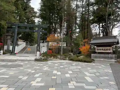 諏訪大社下社秋宮(長野県)