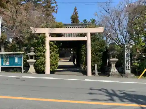 御厨神社の鳥居