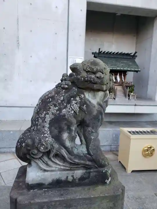 北谷稲荷神社の狛犬