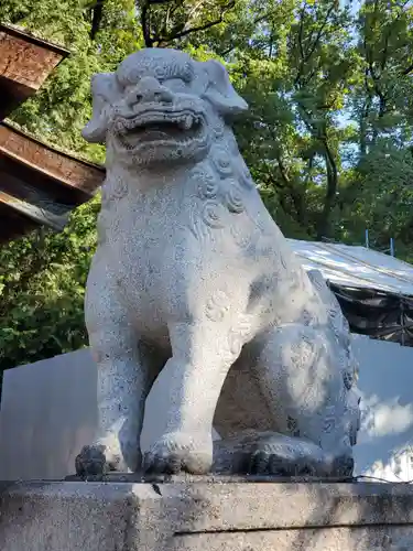 知立神社の狛犬