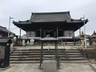 家原寺の本殿・本堂