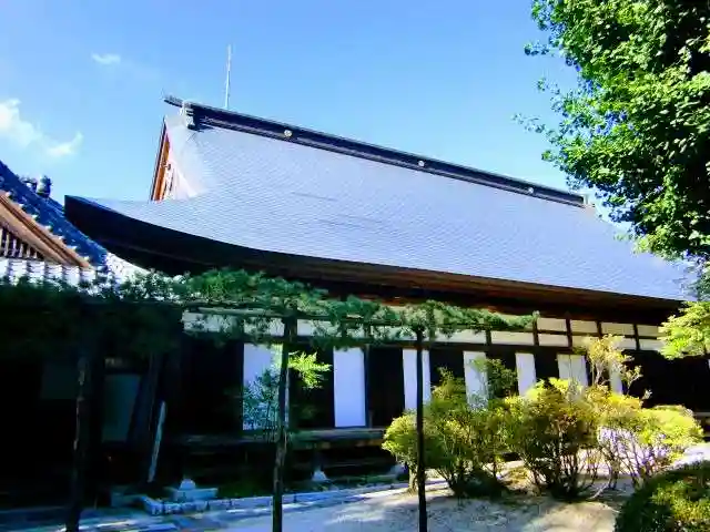 月山寺の本殿・本堂