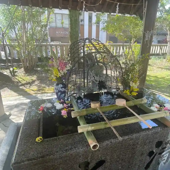 若宮神明社の{uncategorized: "未分類", other: "その他", undefined: "問題あり", building: "その他建物", grave: "お墓", sacred_gate: "鳥居", guardian: "狛犬", statue: "像", buddha: "仏像", history: "歴史", nature: "自然", garden: "庭園", animal: "動物", pagoda: "塔", temizu: "手水舎", mountain_gate: "山門・神門", sanctuary: "本殿・本堂", subordinate: "末社・摂社", art: "芸術", scenery: "景色", jizo: "地蔵", ema: "絵馬", goshuin: "御朱印", omikuji: "おみくじ", items: "授与品その他", amulet: "お守り", goshuincho: "御朱印帳", eats: "食事", festival: "お祭り", votive_dance: "神楽", shichigosan: "七五三参", wedding: "結婚式", experience: "体験その他", initially: "初詣", around: "周辺", anti_infection: "感染症対策"}