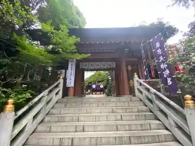 東京大神宮の山門・神門