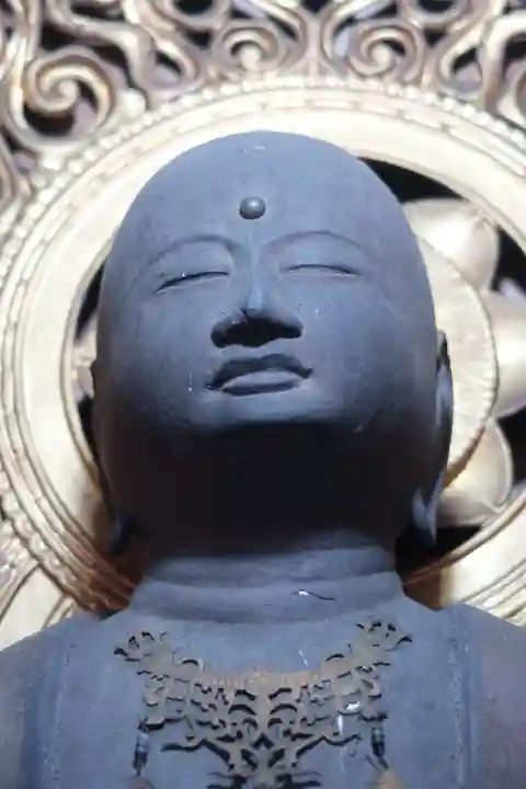 駕輿丁地蔵堂(滋賀県)