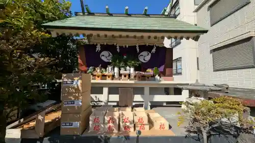 巣鴨大鳥神社の{uncategorized: "未分類", other: "その他", undefined: "問題あり", building: "その他建物", grave: "お墓", sacred_gate: "鳥居", guardian: "狛犬", statue: "像", buddha: "仏像", history: "歴史", nature: "自然", garden: "庭園", animal: "動物", pagoda: "塔", temizu: "手水舎", mountain_gate: "山門・神門", sanctuary: "本殿・本堂", subordinate: "末社・摂社", art: "芸術", scenery: "景色", jizo: "地蔵", ema: "絵馬", goshuin: "御朱印", omikuji: "おみくじ", items: "授与品その他", amulet: "お守り", goshuincho: "御朱印帳", eats: "食事", festival: "お祭り", votive_dance: "神楽", shichigosan: "七五三参", wedding: "結婚式", experience: "体験その他", initially: "初詣", around: "周辺", anti_infection: "感染症対策"}