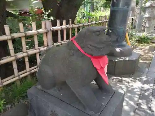 市谷亀岡八幡宮の狛犬