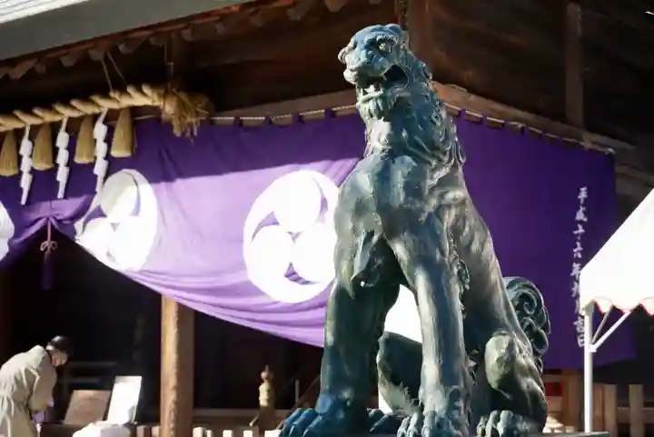 東新町氷川神社の狛犬