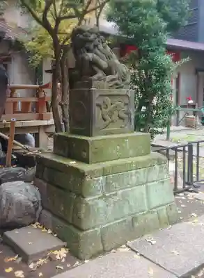 稲荷鬼王神社の狛犬