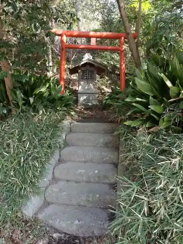 須磨稲荷大明神・和佐稲荷大明神の{uncategorized: "未分類", other: "その他", undefined: "問題あり", building: "その他建物", grave: "お墓", sacred_gate: "鳥居", guardian: "狛犬", statue: "像", buddha: "仏像", history: "歴史", nature: "自然", garden: "庭園", animal: "動物", pagoda: "塔", temizu: "手水舎", mountain_gate: "山門・神門", sanctuary: "本殿・本堂", subordinate: "末社・摂社", art: "芸術", scenery: "景色", jizo: "地蔵", ema: "絵馬", goshuin: "御朱印", omikuji: "おみくじ", items: "授与品その他", amulet: "お守り", goshuincho: "御朱印帳", eats: "食事", festival: "お祭り", votive_dance: "神楽", shichigosan: "七五三参", wedding: "結婚式", experience: "体験その他", initially: "初詣", around: "周辺", anti_infection: "感染症対策"}
