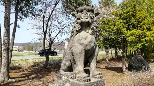 上芦別神社の狛犬