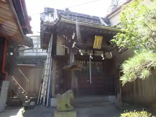 諏訪神社の末社