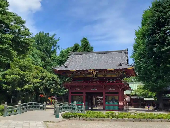 根津神社の山門・神門
