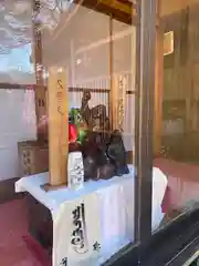 福信院の像