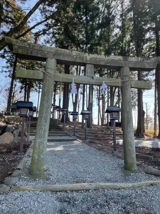 諏訪大社下社秋宮(長野県)