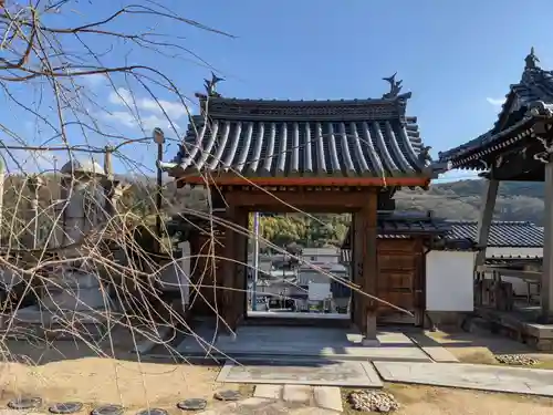 千手寺の山門