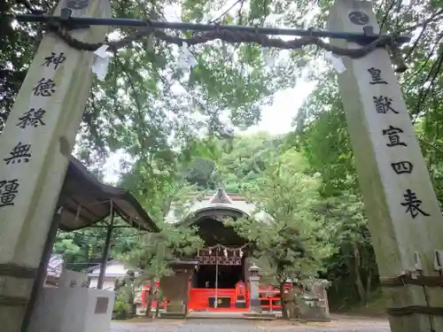 恵蘇八幡宮の本殿・本堂
