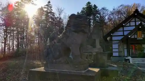 温根別神社の狛犬