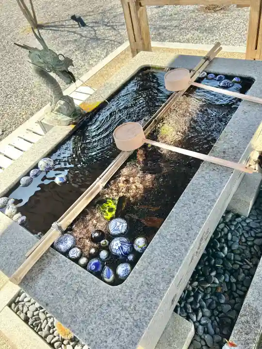 眞中神社の{uncategorized: "未分類", other: "その他", undefined: "問題あり", building: "その他建物", grave: "お墓", sacred_gate: "鳥居", guardian: "狛犬", statue: "像", buddha: "仏像", history: "歴史", nature: "自然", garden: "庭園", animal: "動物", pagoda: "塔", temizu: "手水舎", mountain_gate: "山門・神門", sanctuary: "本殿・本堂", subordinate: "末社・摂社", art: "芸術", scenery: "景色", jizo: "地蔵", ema: "絵馬", goshuin: "御朱印", omikuji: "おみくじ", items: "授与品その他", amulet: "お守り", goshuincho: "御朱印帳", eats: "食事", festival: "お祭り", votive_dance: "神楽", shichigosan: "七五三参", wedding: "結婚式", experience: "体験その他", initially: "初詣", around: "周辺", anti_infection: "感染症対策"}