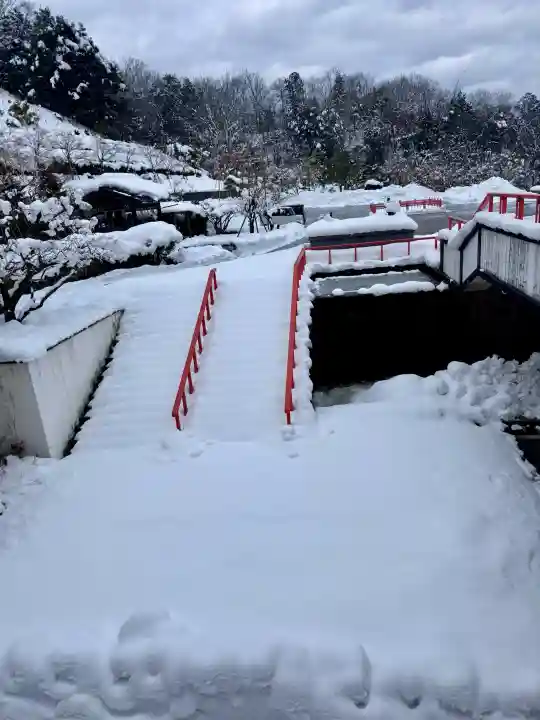 出雲大社 与謝分祠の{uncategorized: "未分類", other: "その他", undefined: "問題あり", building: "その他建物", grave: "お墓", sacred_gate: "鳥居", guardian: "狛犬", statue: "像", buddha: "仏像", history: "歴史", nature: "自然", garden: "庭園", animal: "動物", pagoda: "塔", temizu: "手水舎", mountain_gate: "山門・神門", sanctuary: "本殿・本堂", subordinate: "末社・摂社", art: "芸術", scenery: "景色", jizo: "地蔵", ema: "絵馬", goshuin: "御朱印", omikuji: "おみくじ", items: "授与品その他", amulet: "お守り", goshuincho: "御朱印帳", eats: "食事", festival: "お祭り", votive_dance: "神楽", shichigosan: "七五三参", wedding: "結婚式", experience: "体験その他", initially: "初詣", around: "周辺", anti_infection: "感染症対策"}