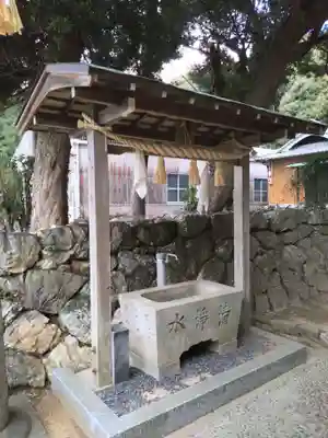 八幡社の手水舎