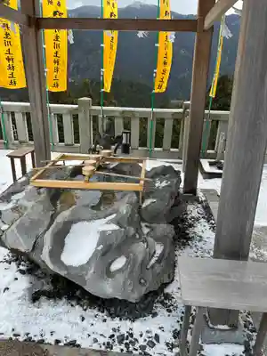丹生川上神社(上社)の手水舎