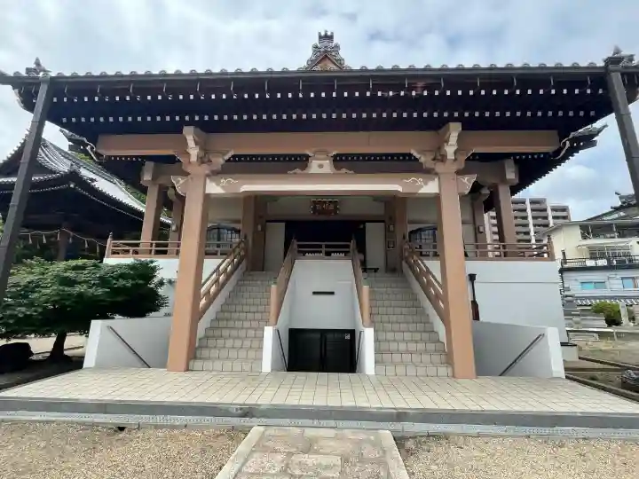 大念佛寺の{uncategorized: "未分類", other: "その他", undefined: "問題あり", building: "その他建物", grave: "お墓", sacred_gate: "鳥居", guardian: "狛犬", statue: "像", buddha: "仏像", history: "歴史", nature: "自然", garden: "庭園", animal: "動物", pagoda: "塔", temizu: "手水舎", mountain_gate: "山門・神門", sanctuary: "本殿・本堂", subordinate: "末社・摂社", art: "芸術", scenery: "景色", jizo: "地蔵", ema: "絵馬", goshuin: "御朱印", omikuji: "おみくじ", items: "授与品その他", amulet: "お守り", goshuincho: "御朱印帳", eats: "食事", festival: "お祭り", votive_dance: "神楽", shichigosan: "七五三参", wedding: "結婚式", experience: "体験その他", initially: "初詣", around: "周辺", anti_infection: "感染症対策"}