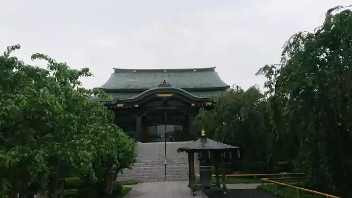 宝勝山 南藏院 蓮光寺の本殿・本堂